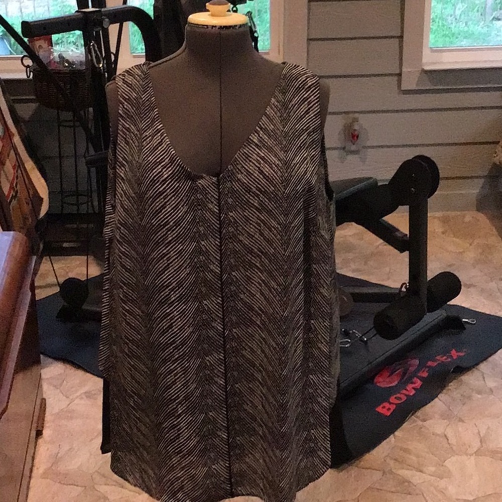 Worthington Sleeveless Tunic Black White Size 2X